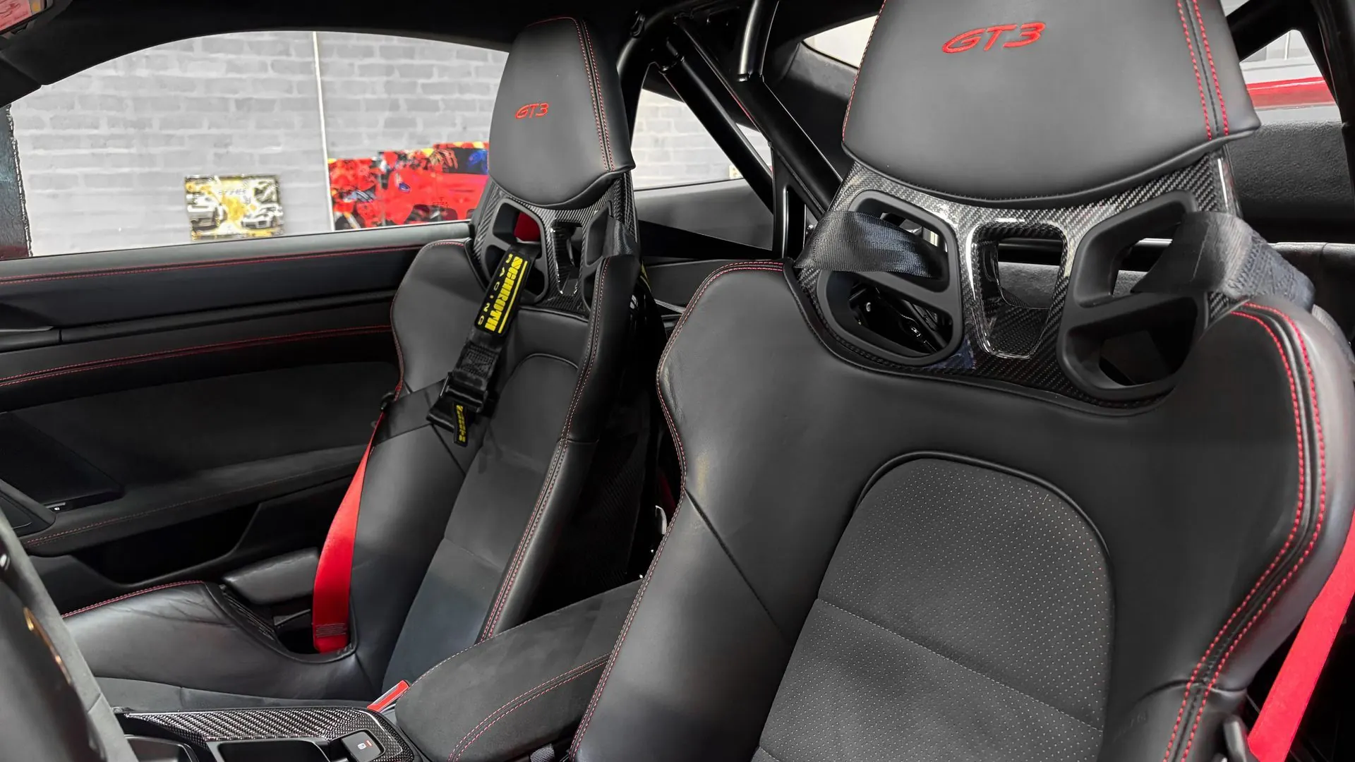 Porsche 911 — photo 13