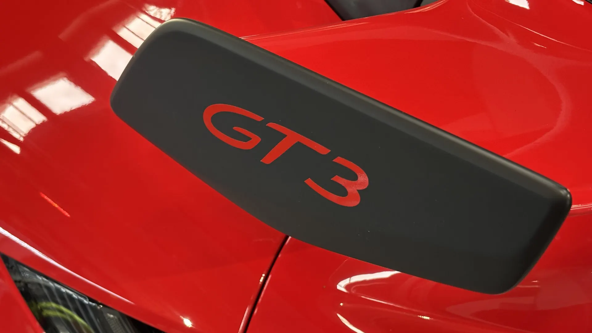 Porsche 911 — photo 27