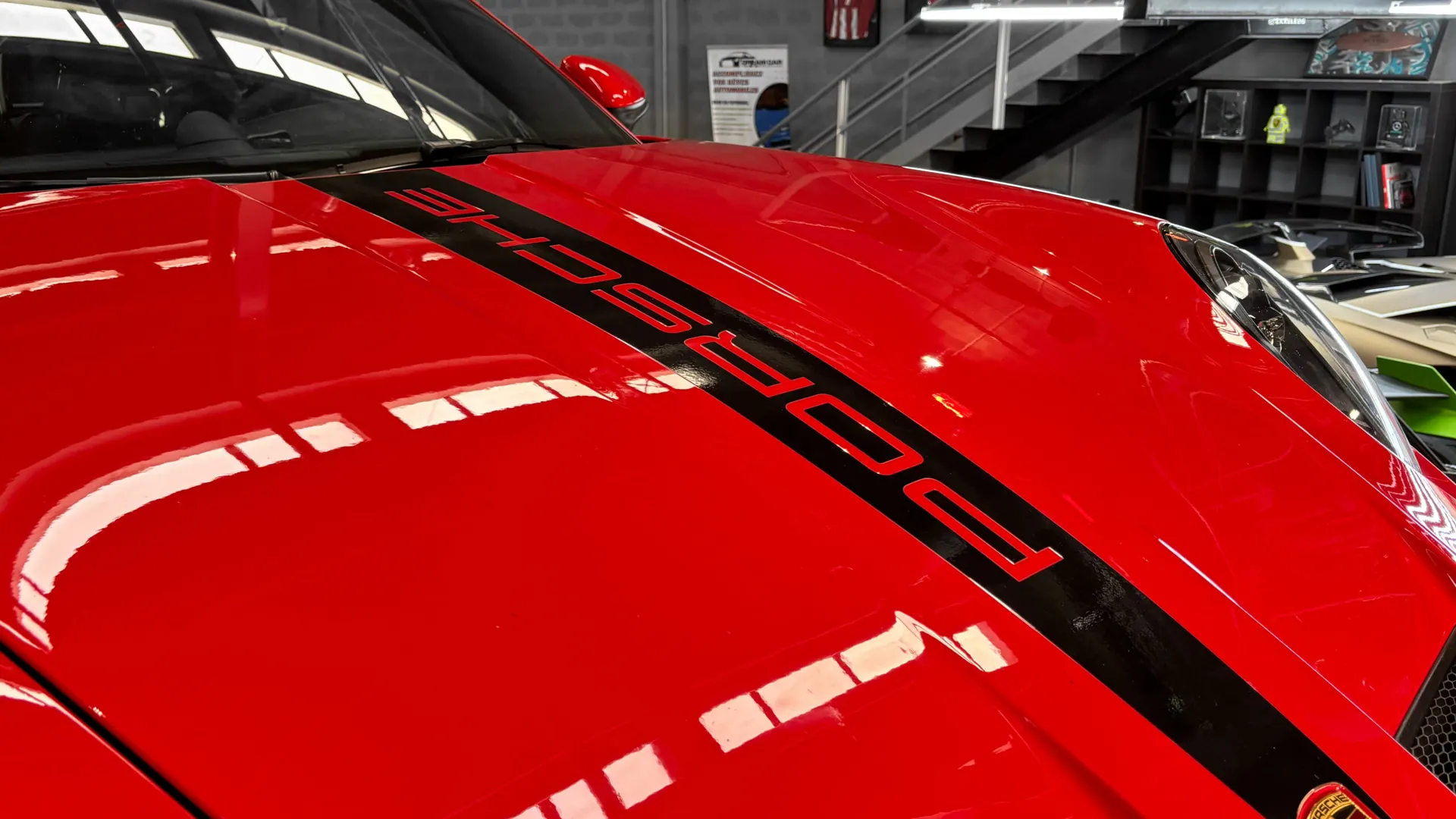 Porsche 911 — photo 24