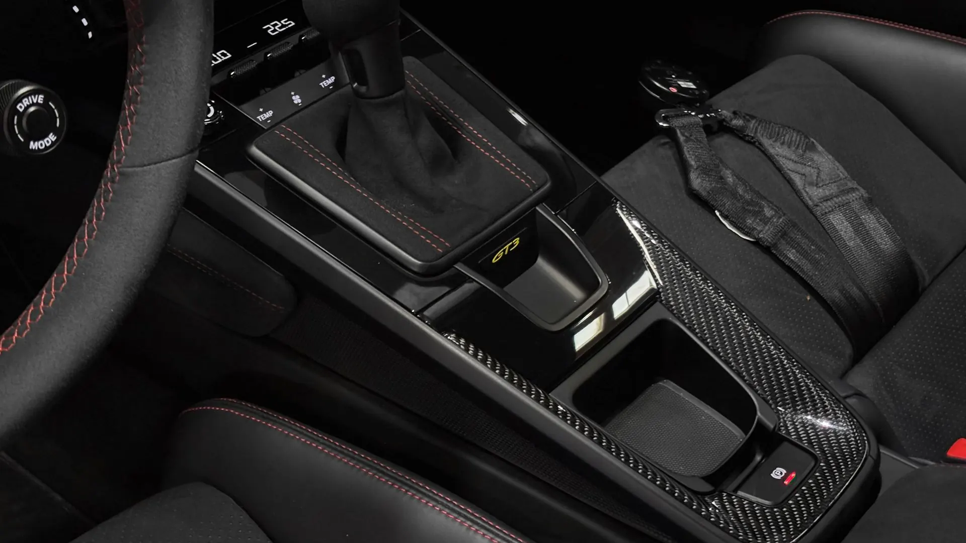 Porsche 911 — photo 20