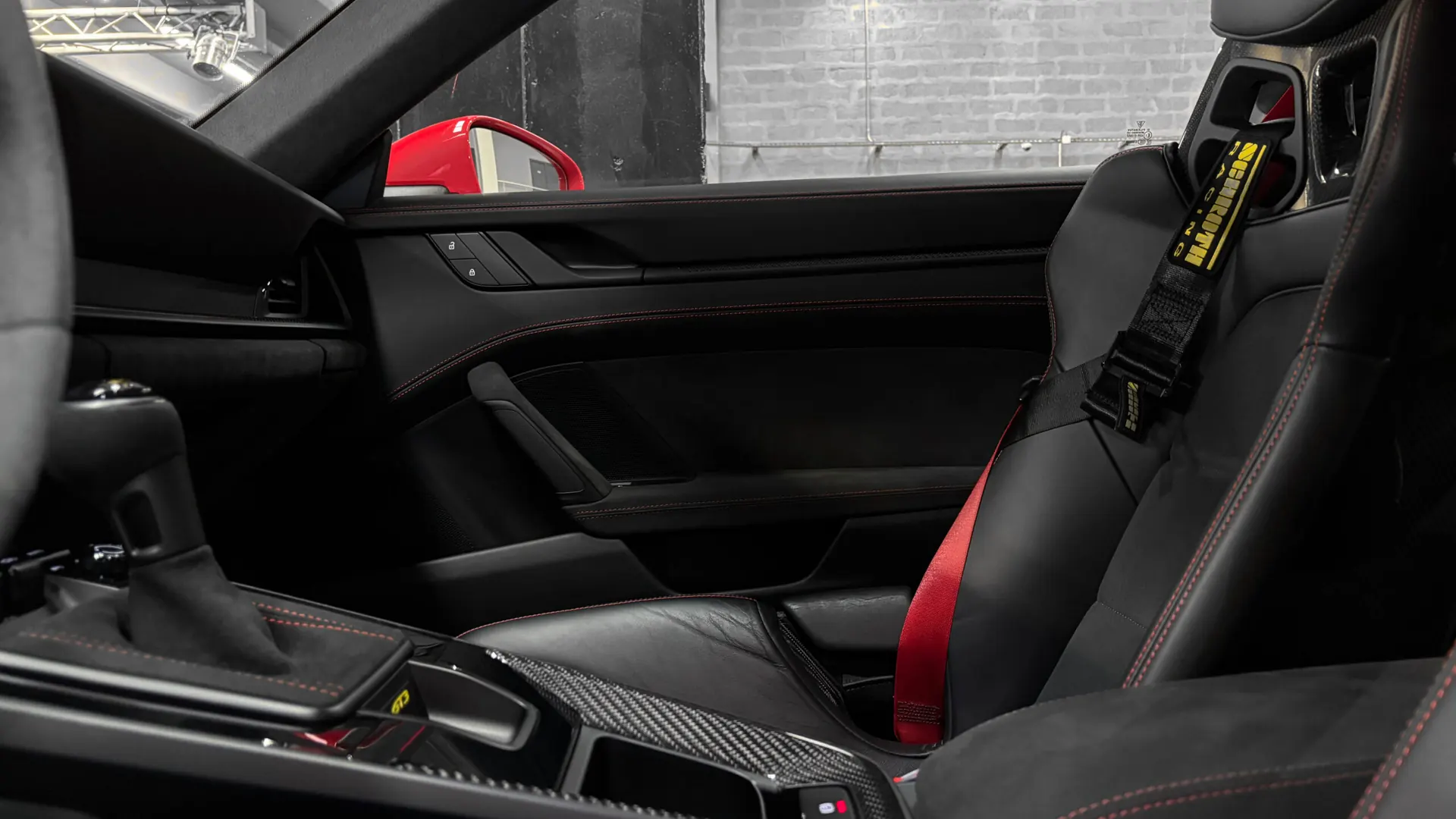 Porsche 911 — photo 42