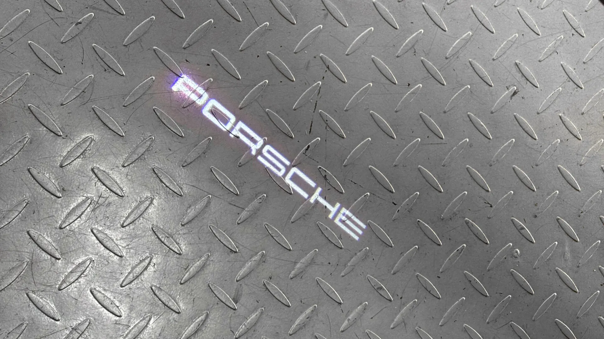 Porsche 911 — photo 29