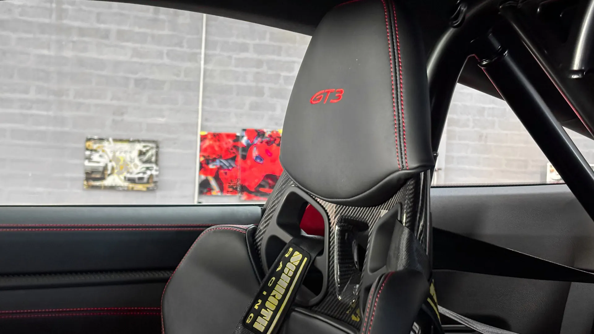 Porsche 911 — photo 33