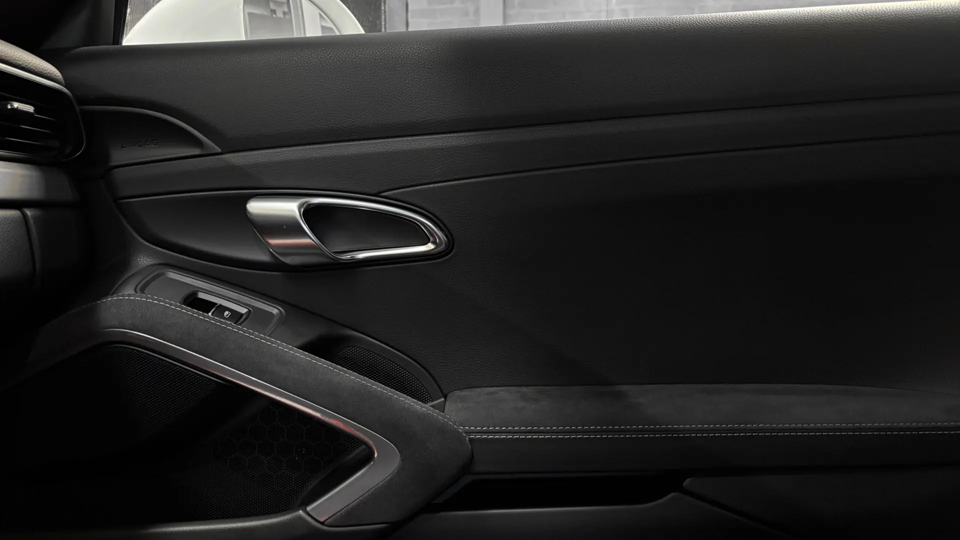 Porsche 991 — photo 24