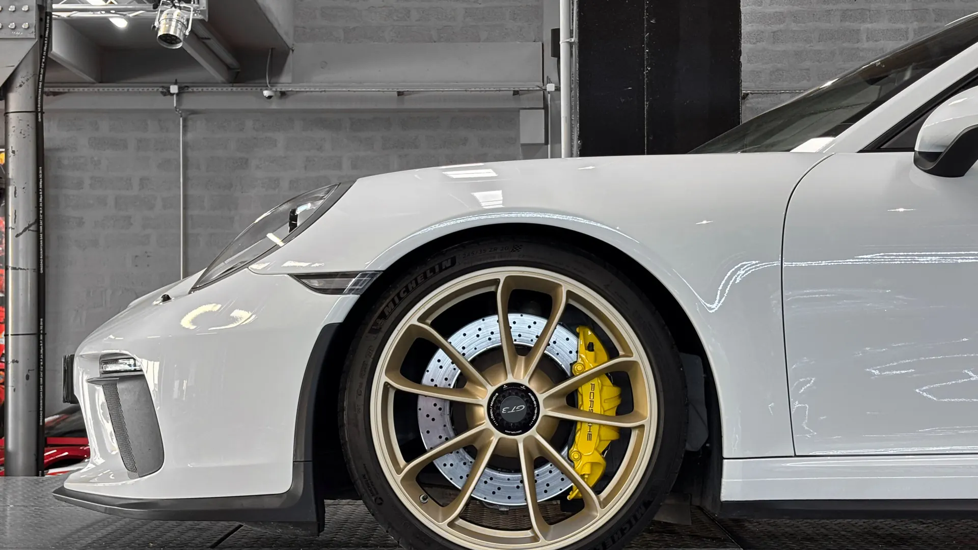 Porsche 991 — photo 14
