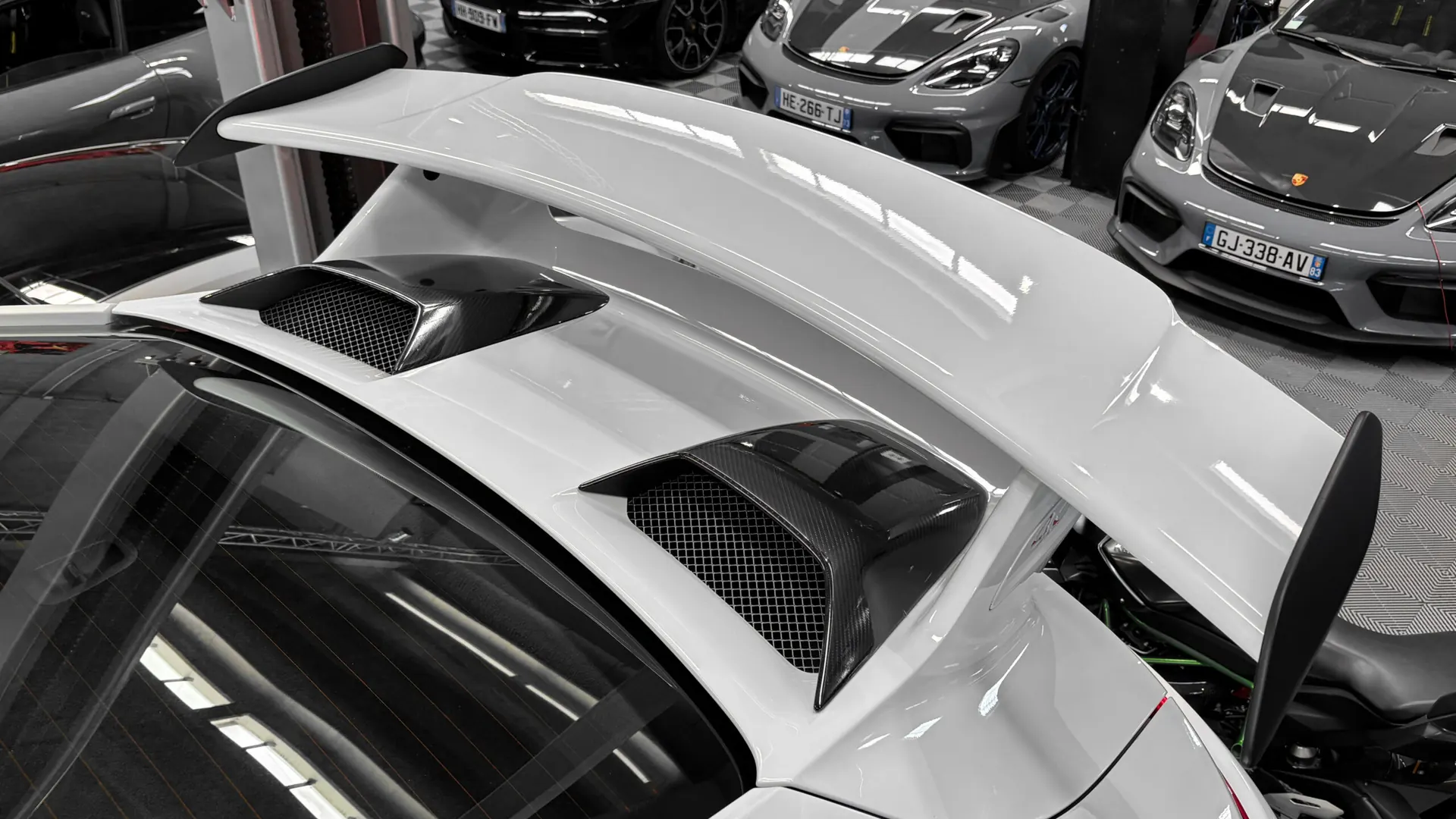 Porsche 991 — photo 18