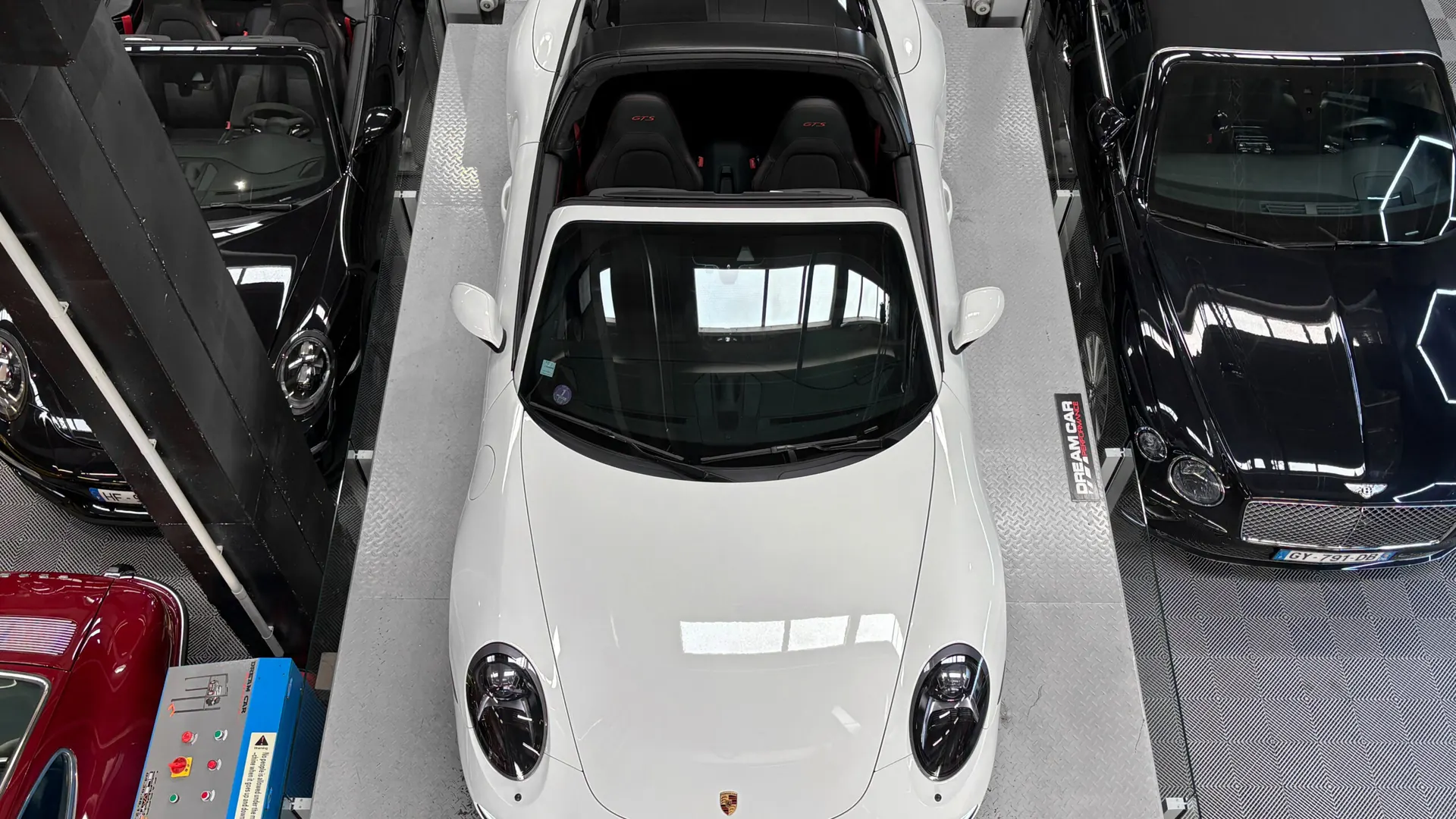 Porsche 991 — photo 23