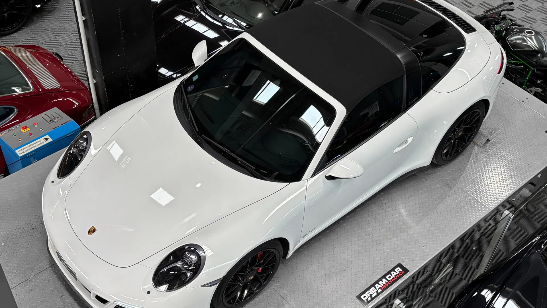 Porsche 991 — photo 26
