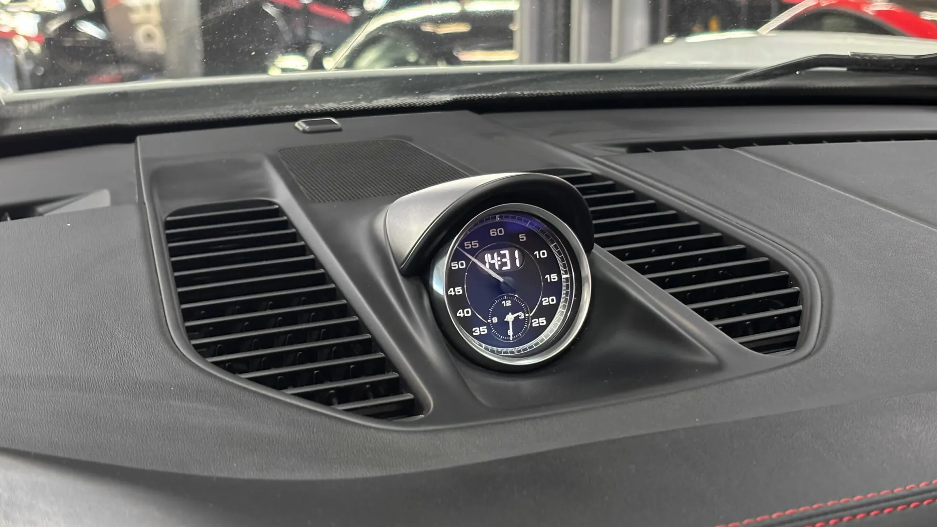 Porsche 991 — photo 42