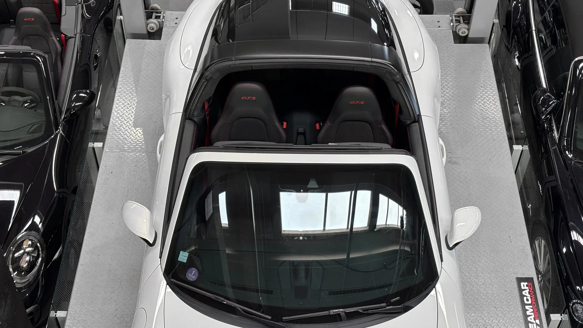 Porsche 991 — photo 22