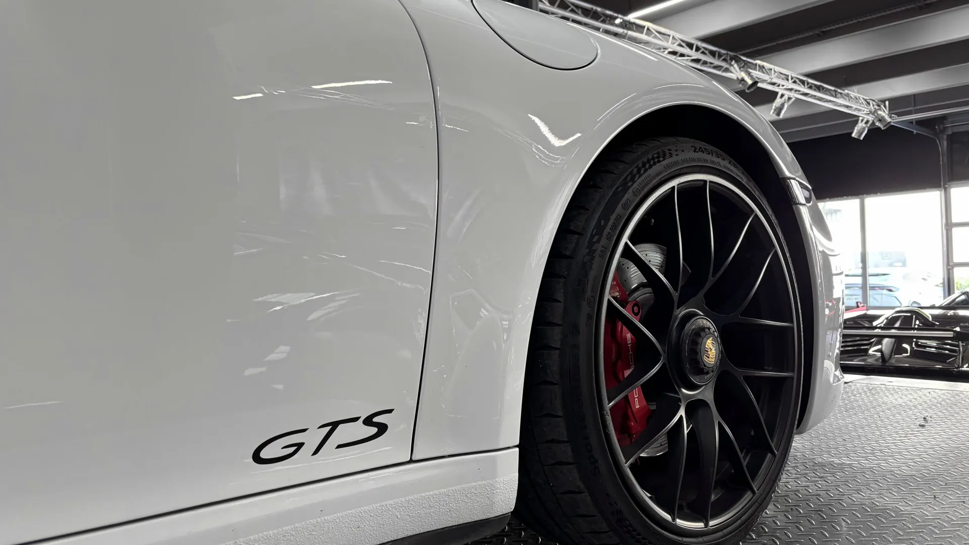 Porsche 991 — photo 19