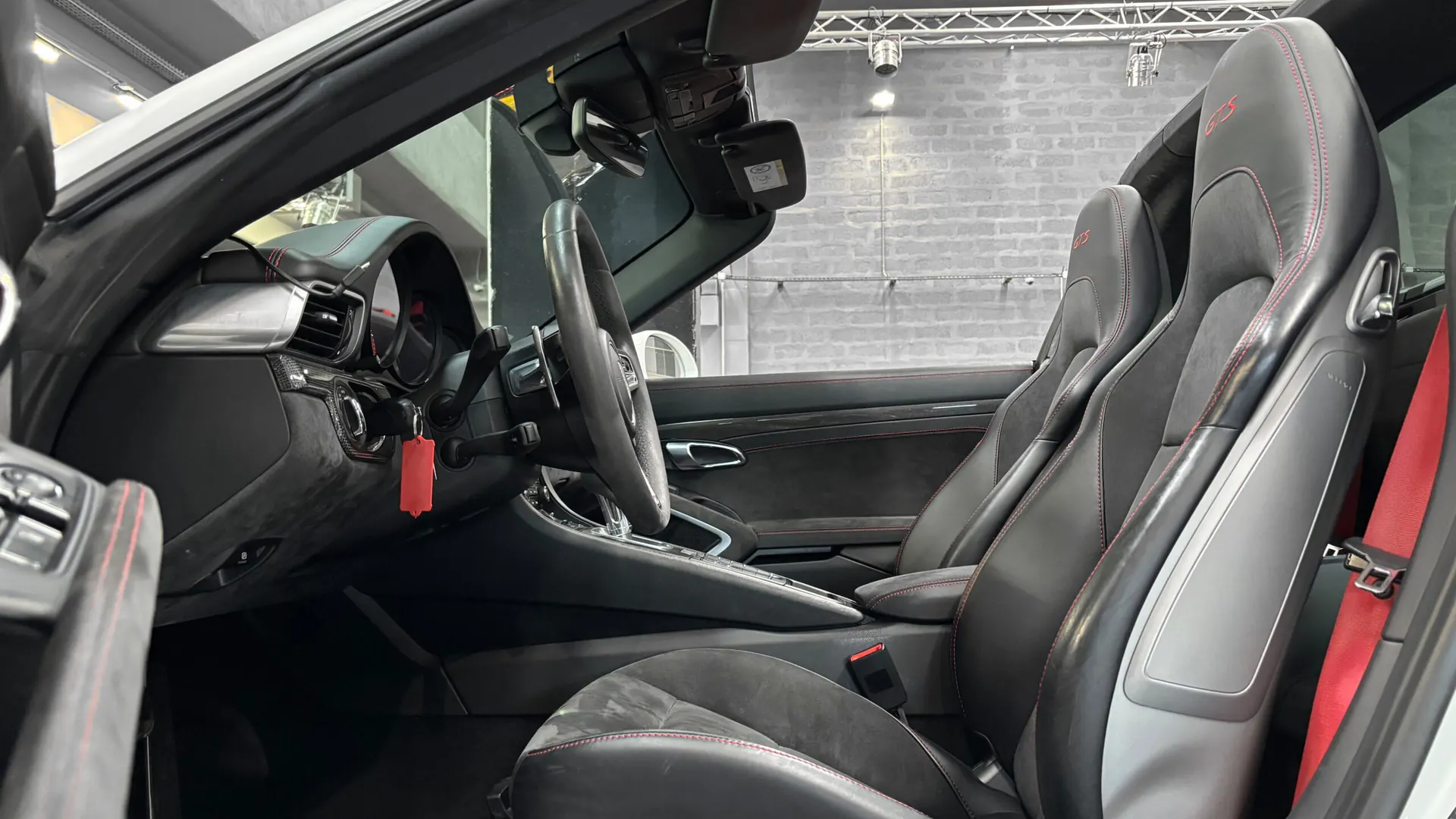 Porsche 991 — photo 40