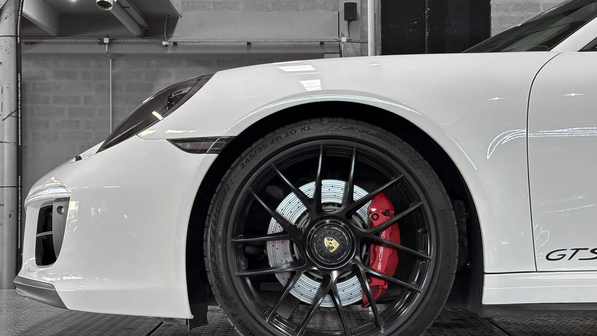 Porsche 991 — photo 13