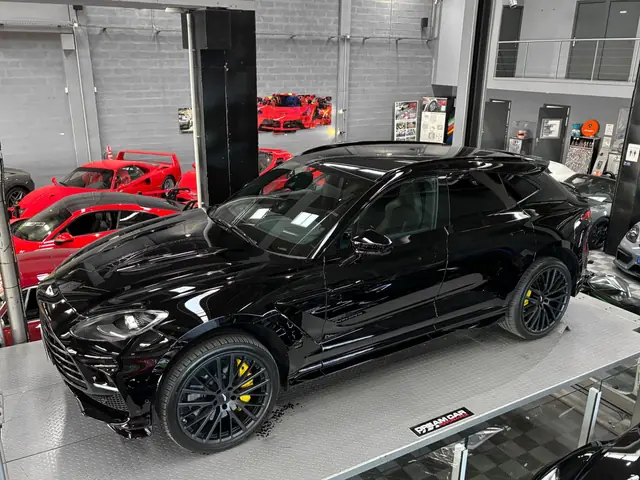Aston Martin DBX