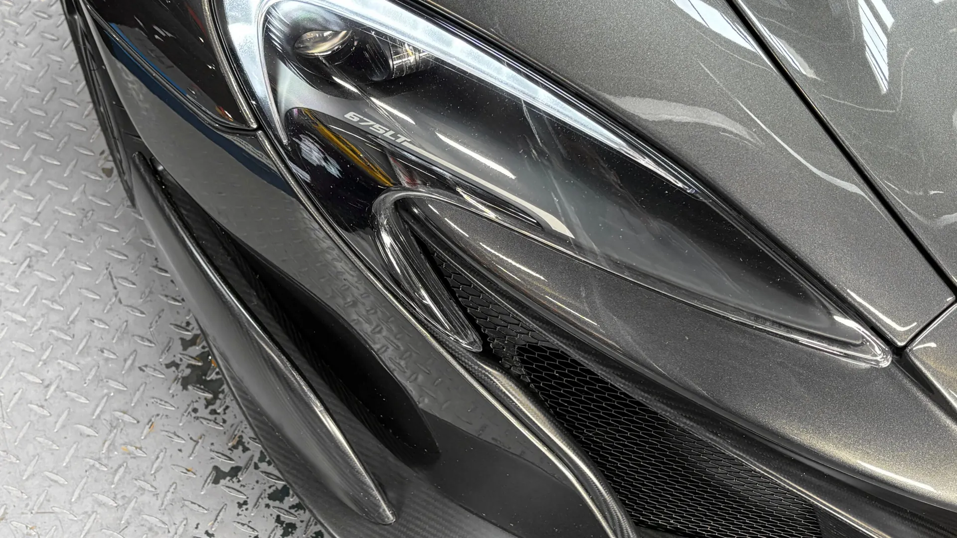 McLaren 675 — photo 24