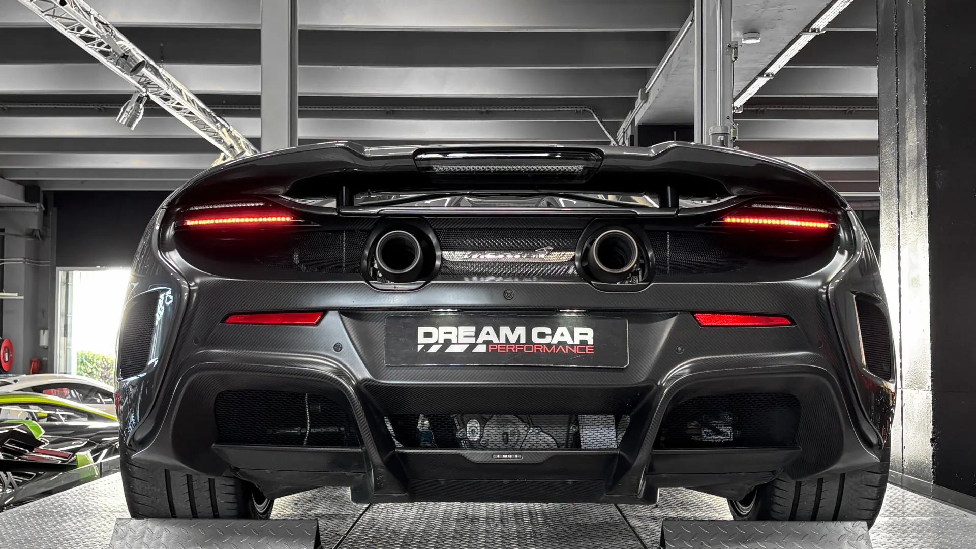 McLaren 675 — photo 7
