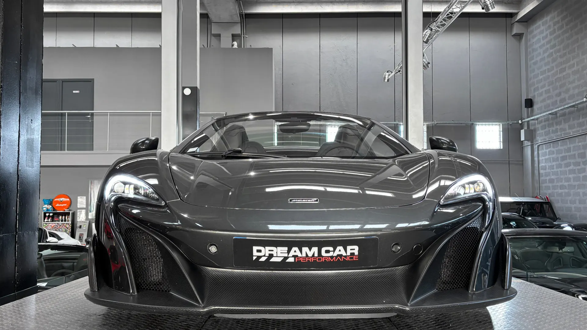 McLaren 675 — photo 21