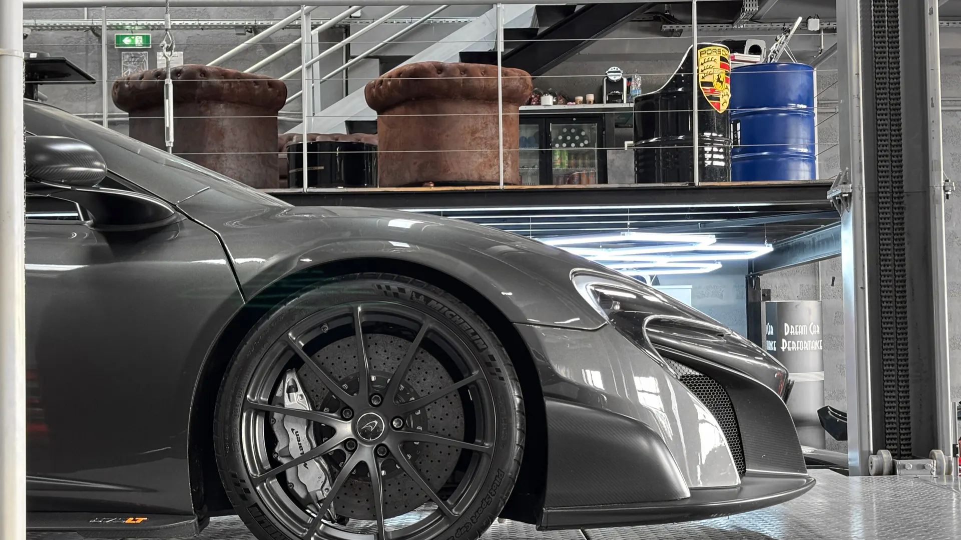 McLaren 675 — photo 39