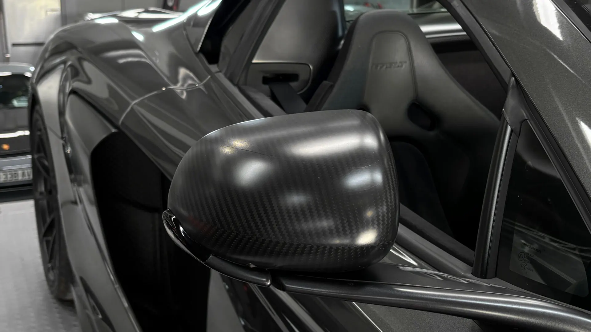 McLaren 675 — photo 18