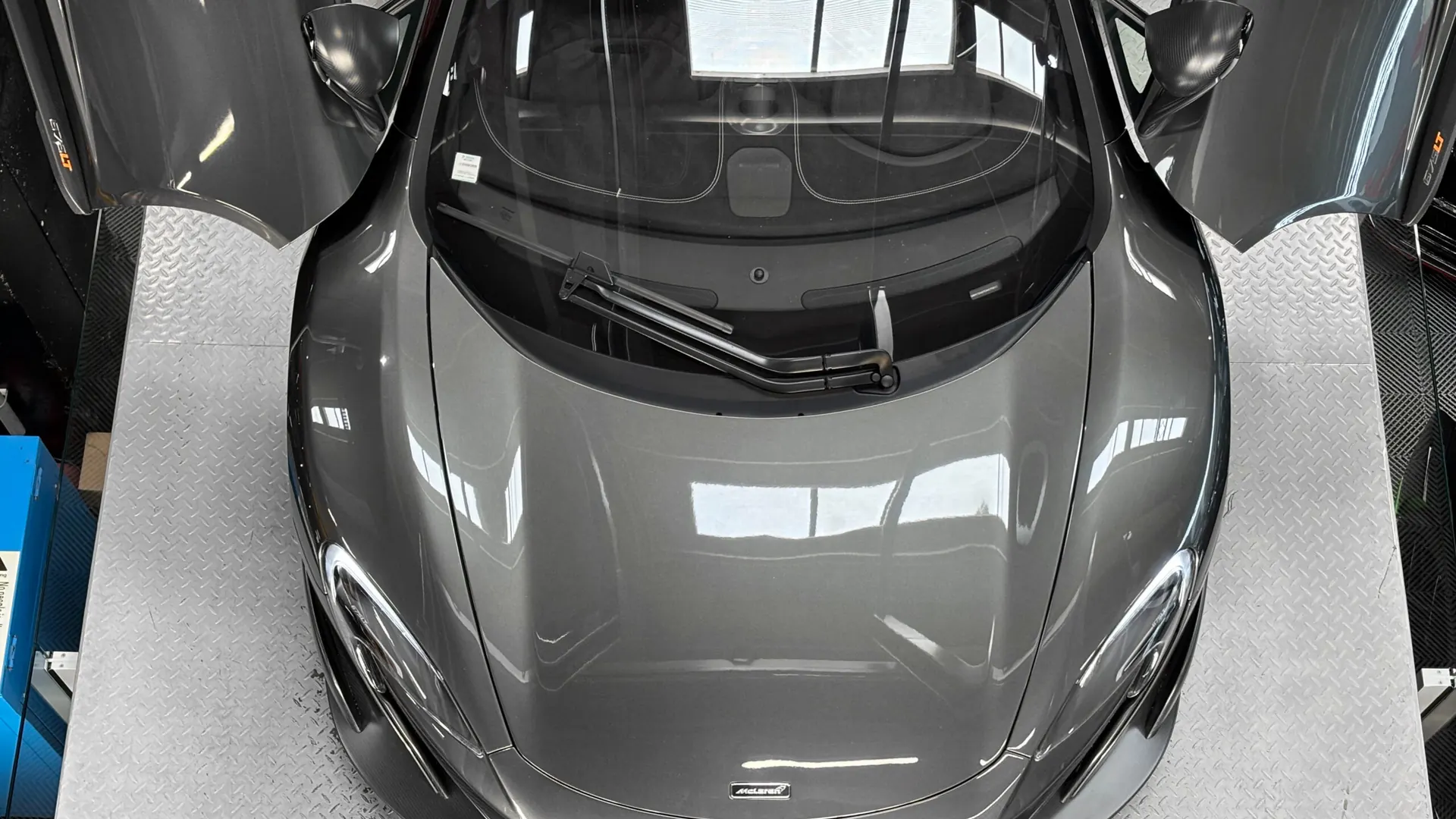 McLaren 675 — photo 19