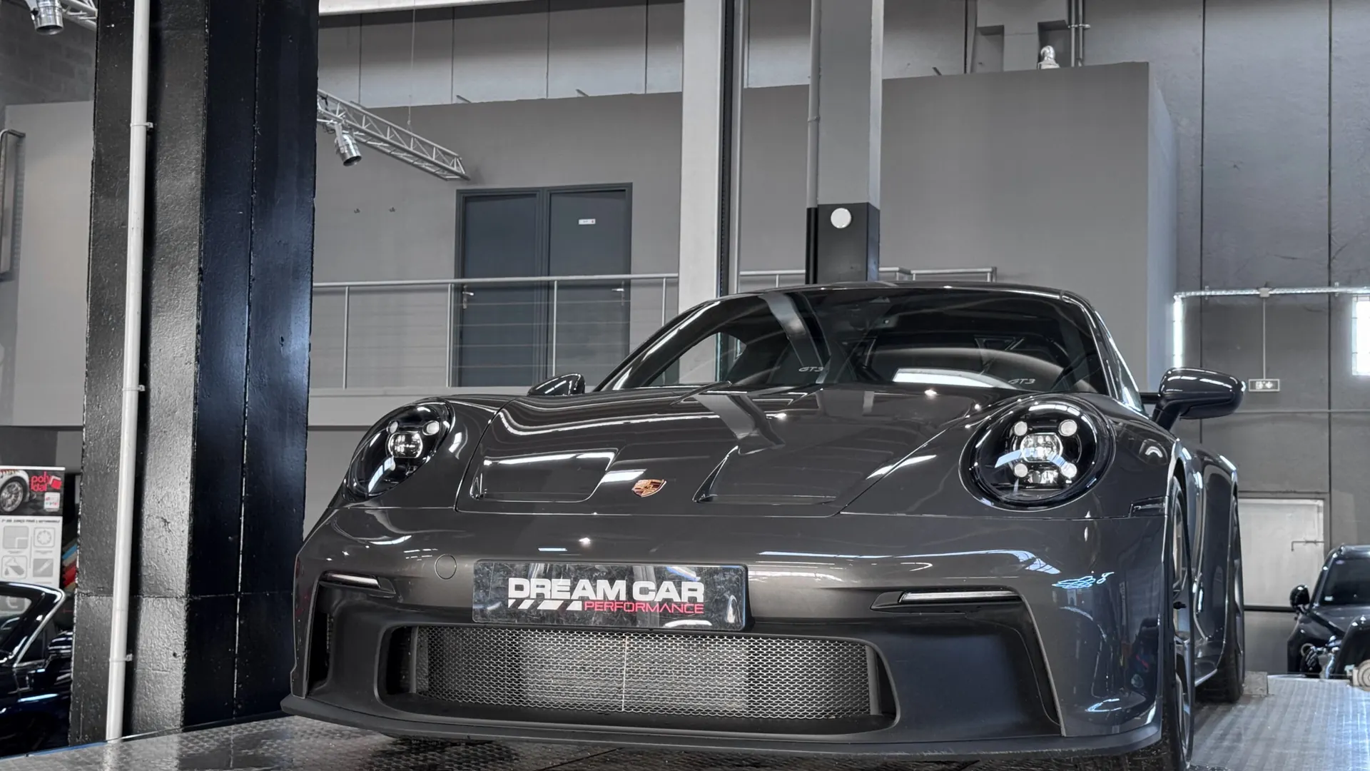 Porsche 992 — photo 12