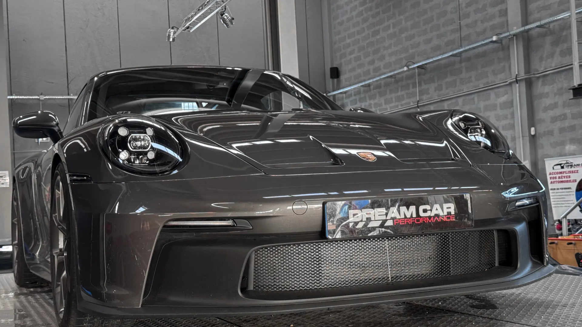 Porsche 992 — photo 10