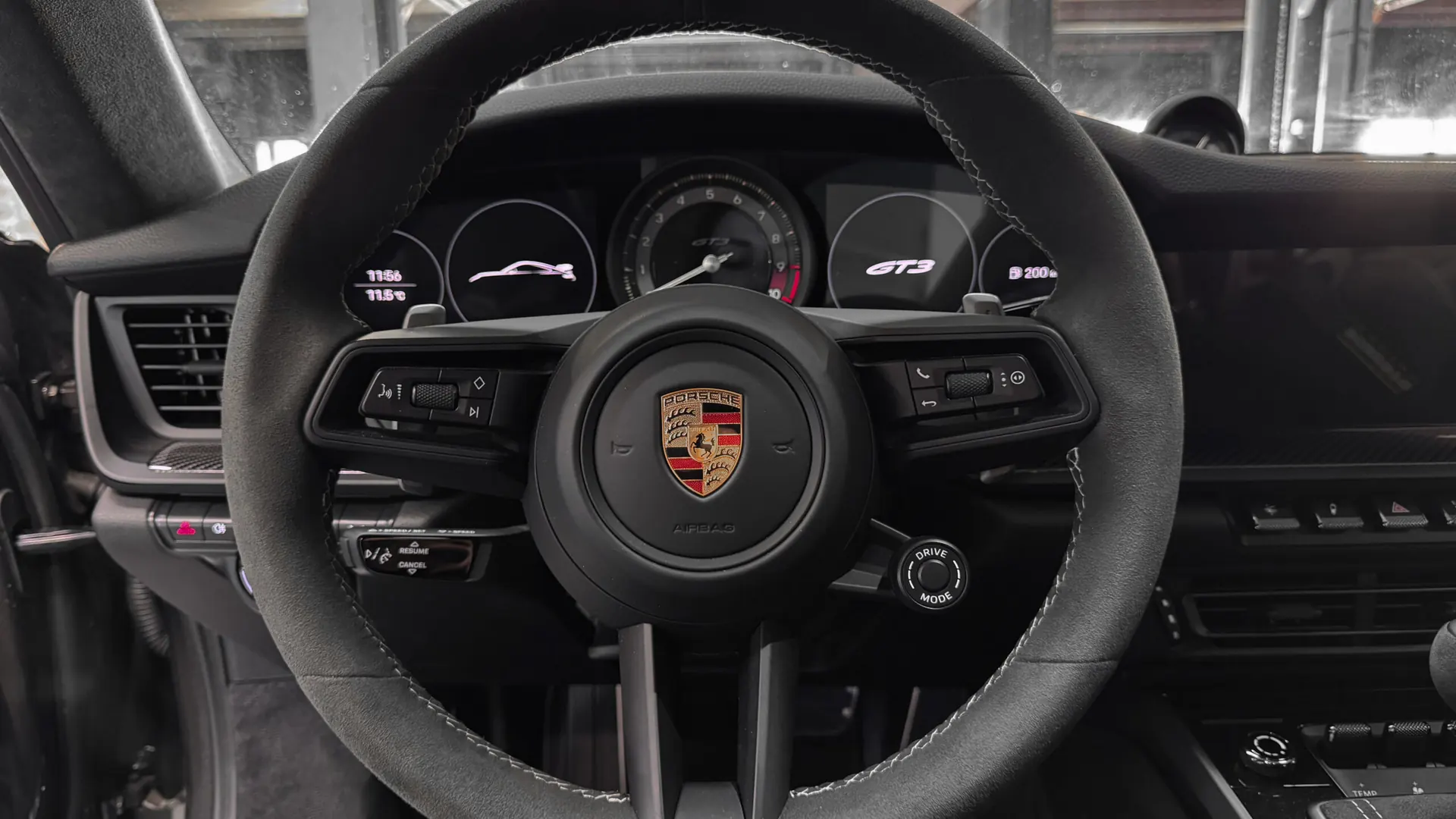 Porsche 992 — photo 14