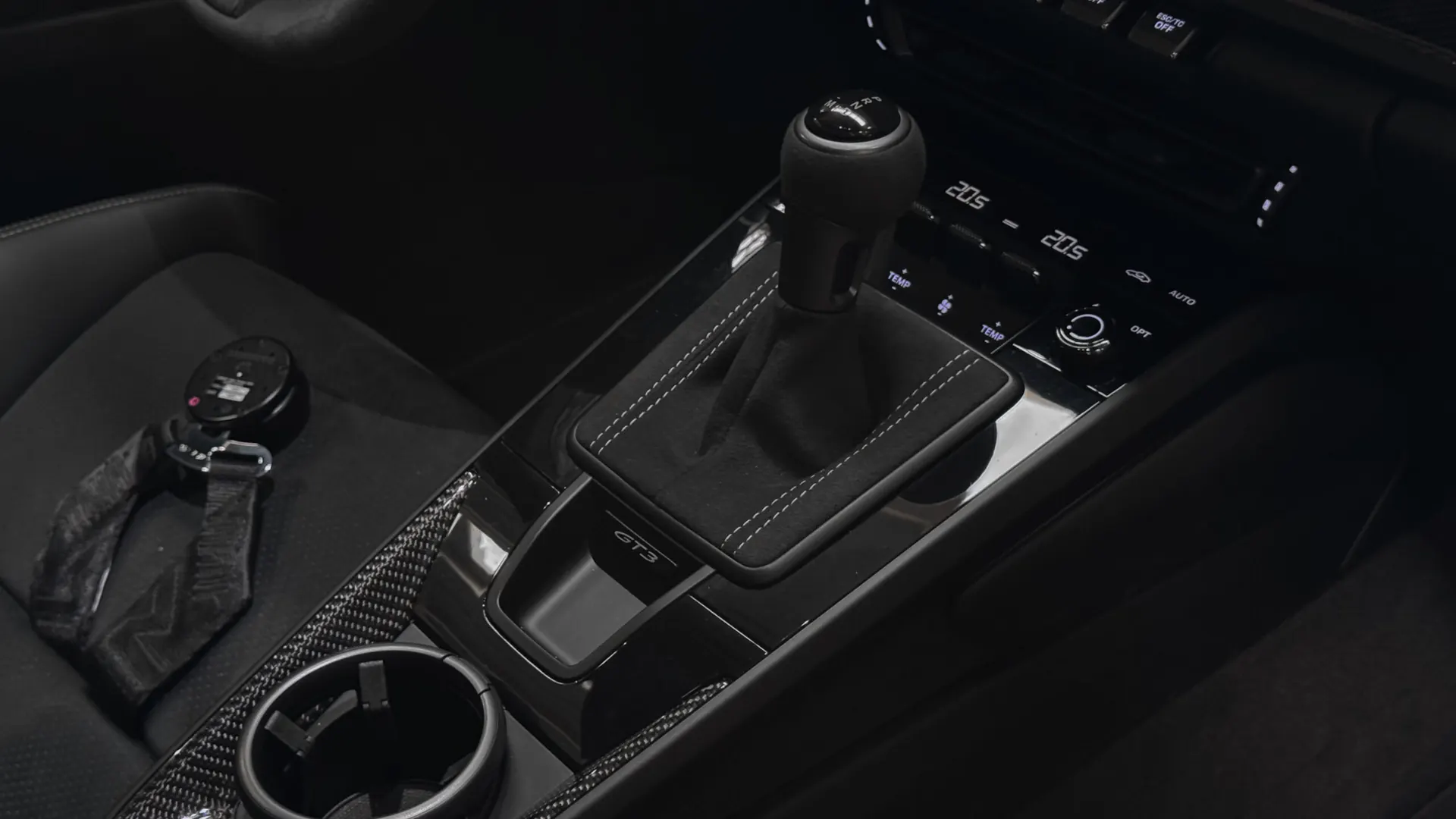 Porsche 992 — photo 36