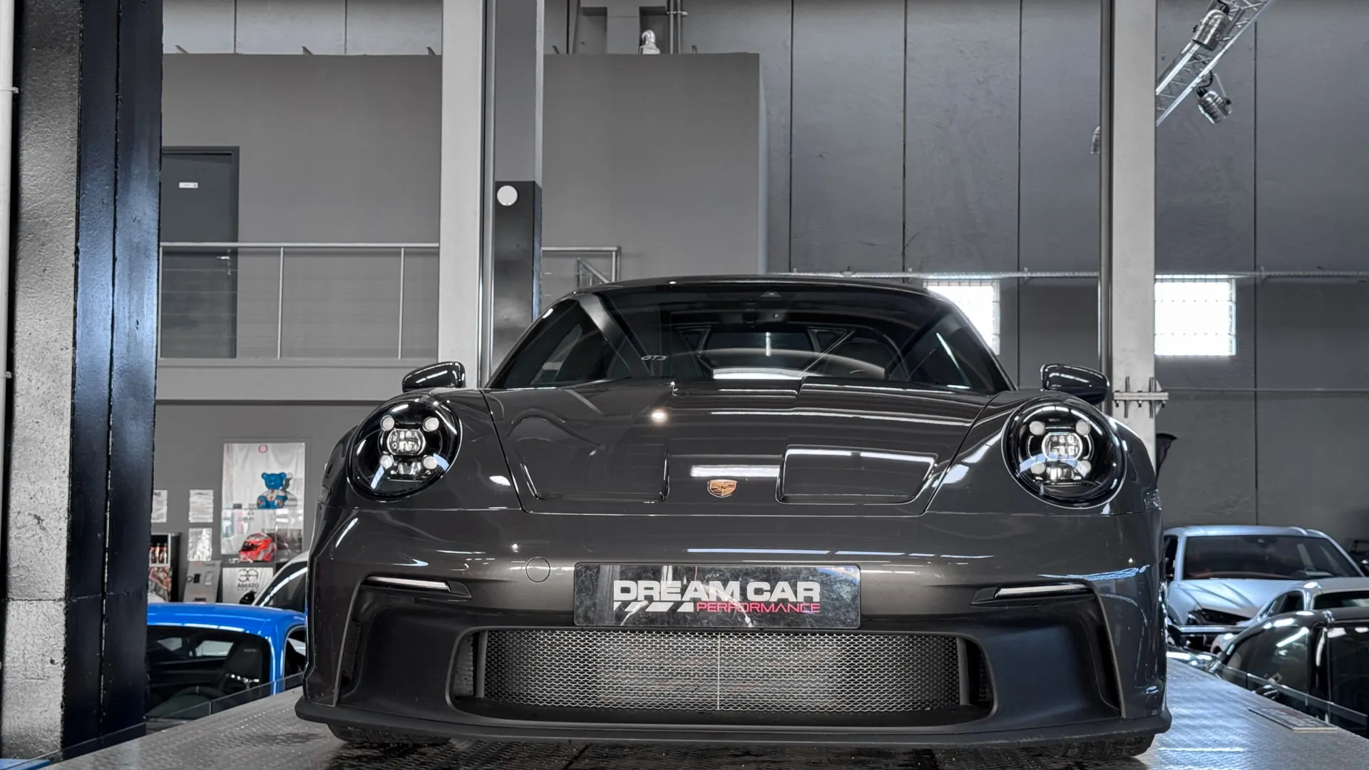 Porsche 992 — photo 11