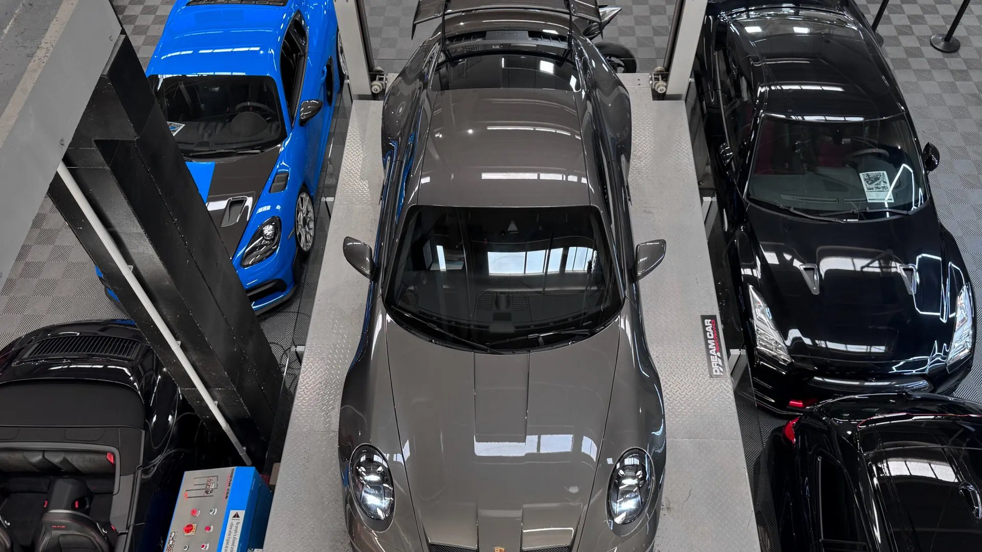 Porsche 992 — photo 7