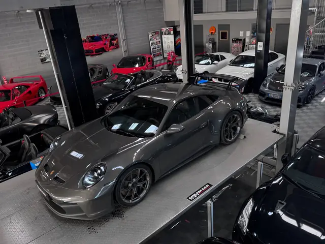 Porsche 992