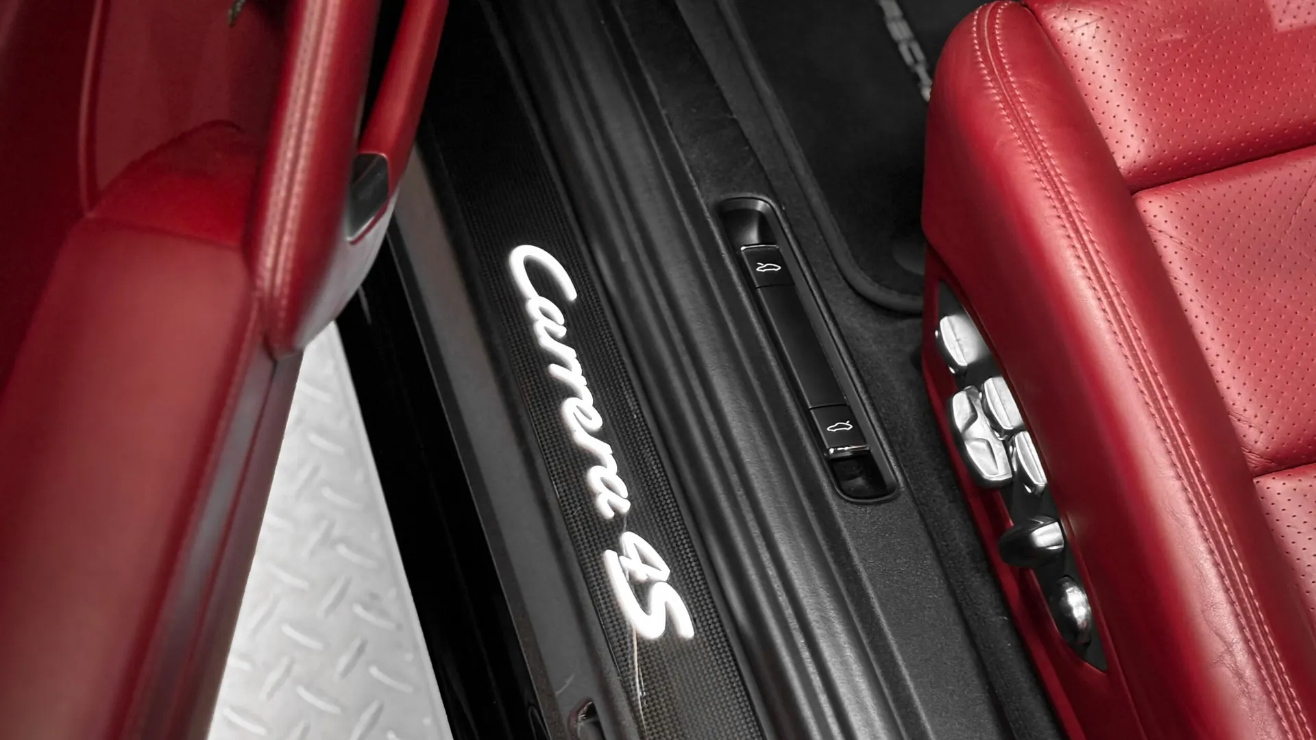 Porsche 991 — photo 22