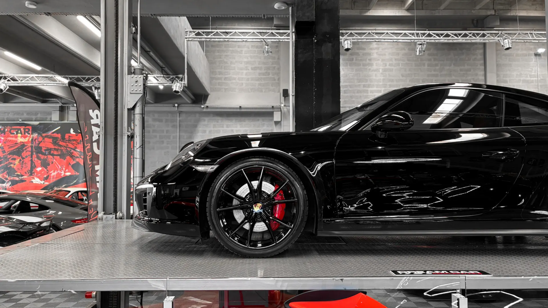 Porsche 991 — photo 38