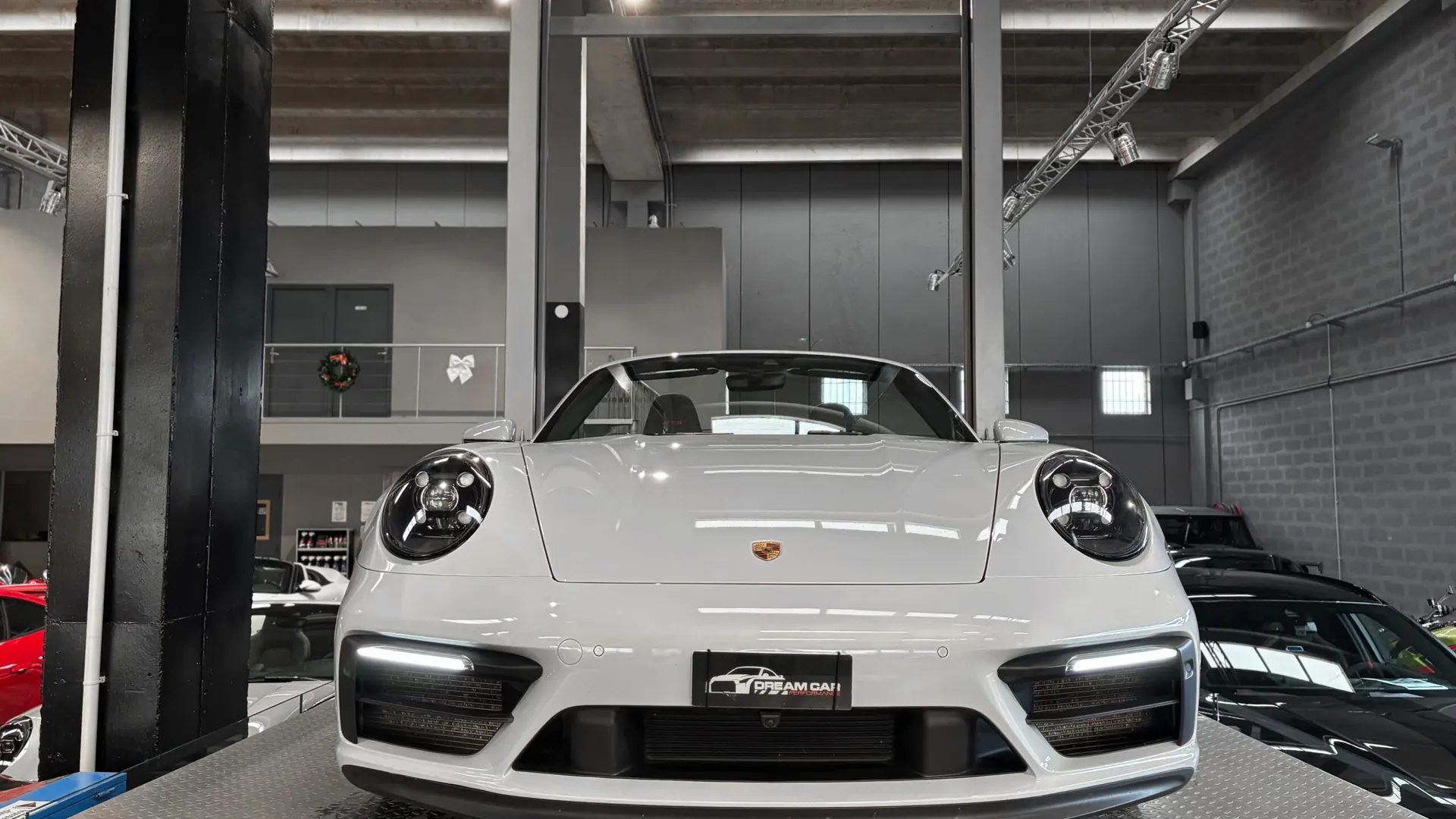 Porsche 992 — photo 8