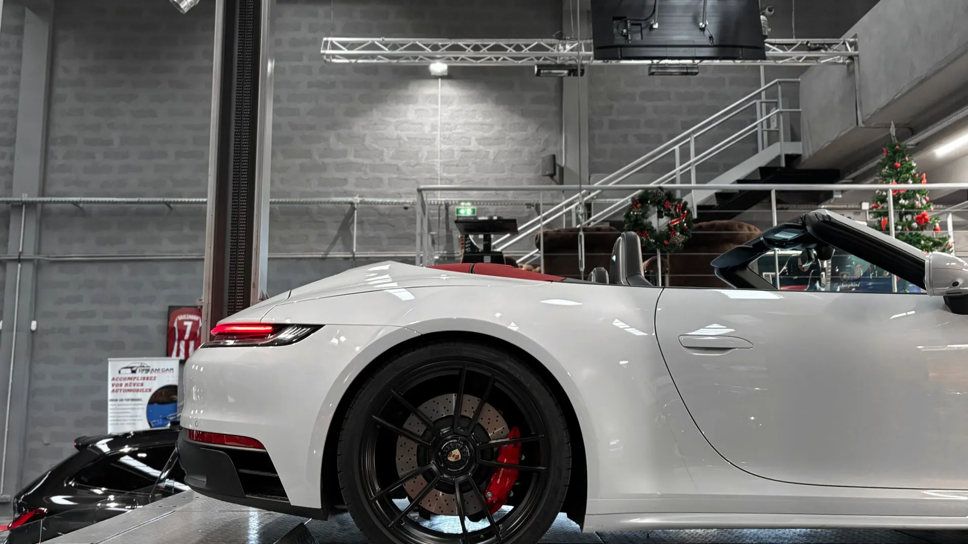 Porsche 992 — photo 19