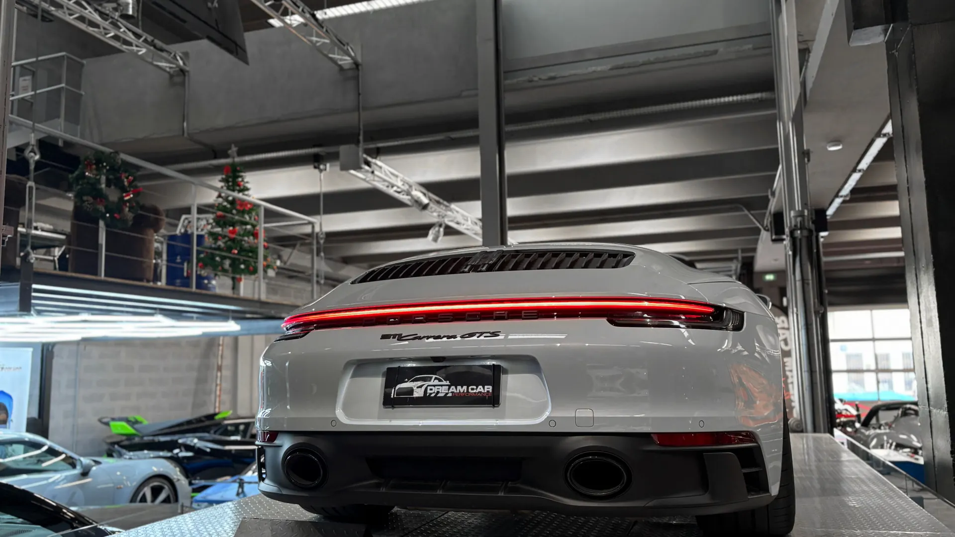 Porsche 992 — photo 17