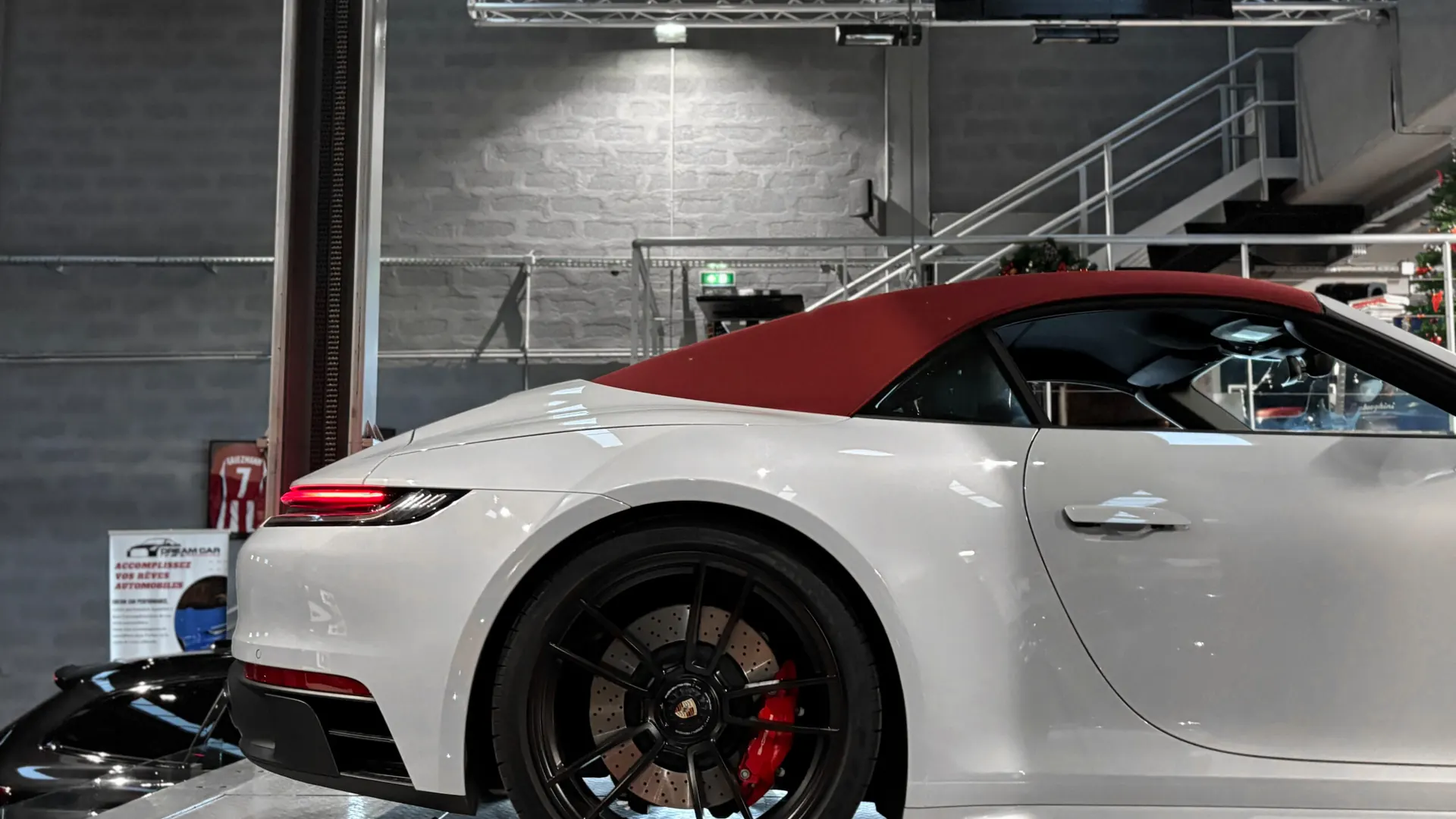 Porsche 992 — photo 21