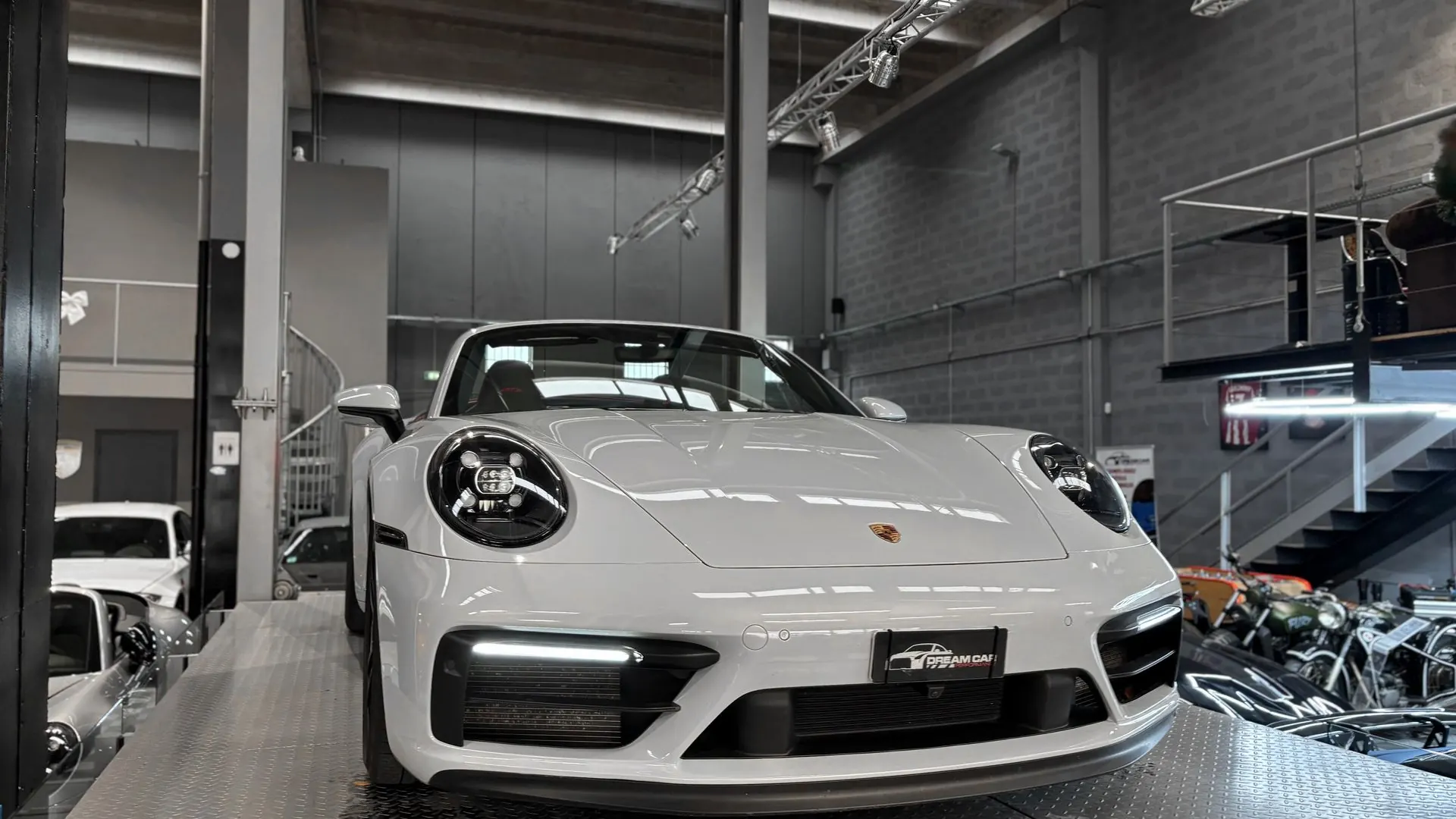 Porsche 992 — photo 5