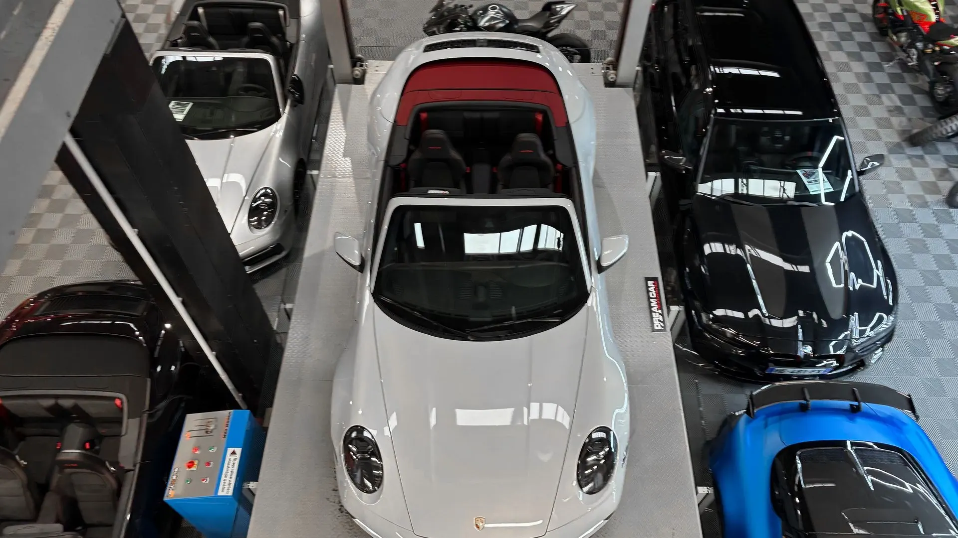 Porsche 992 — photo 8