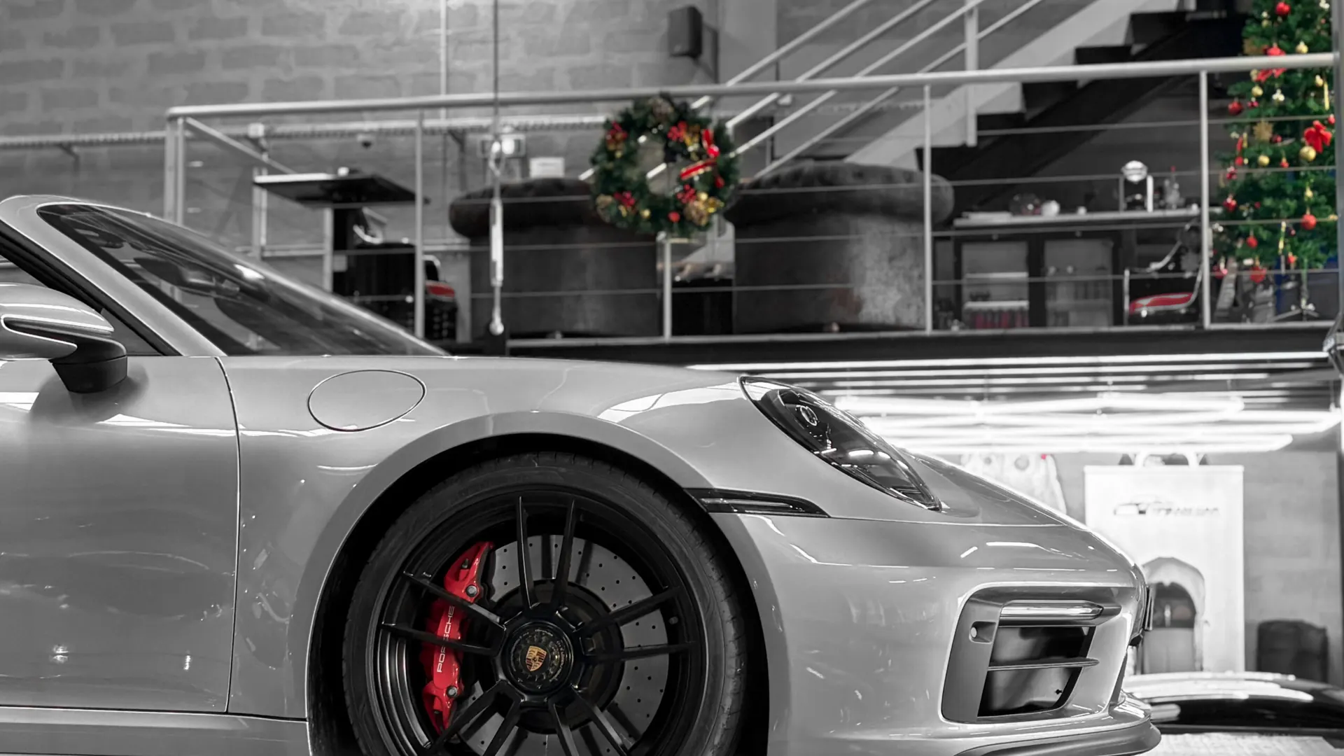 Porsche 992 — photo 27