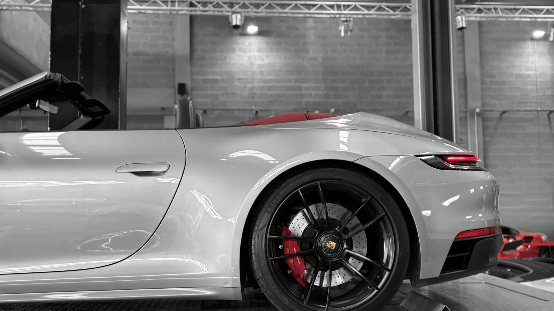 Porsche 992 — photo 15
