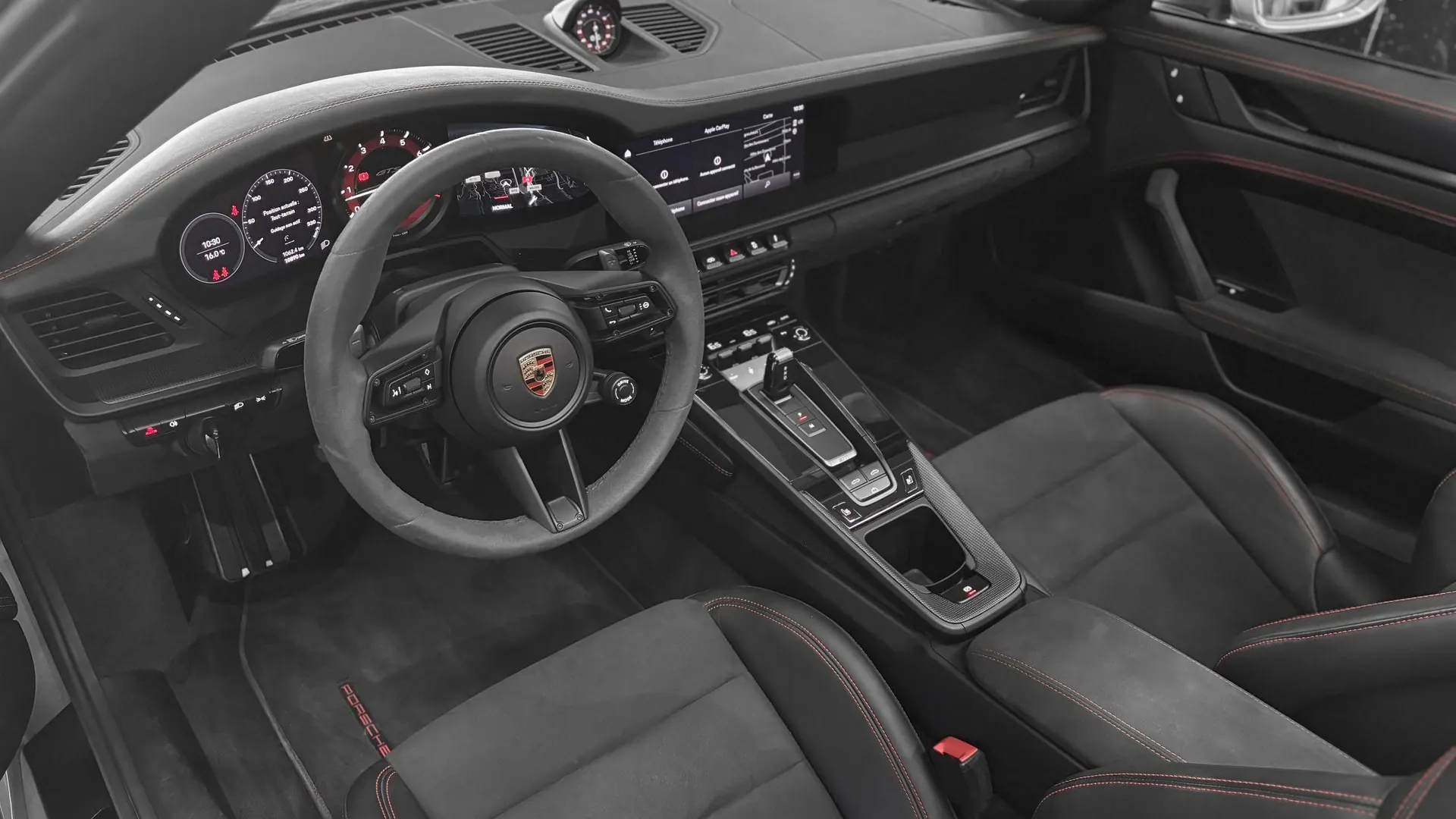Porsche 992 — photo 12
