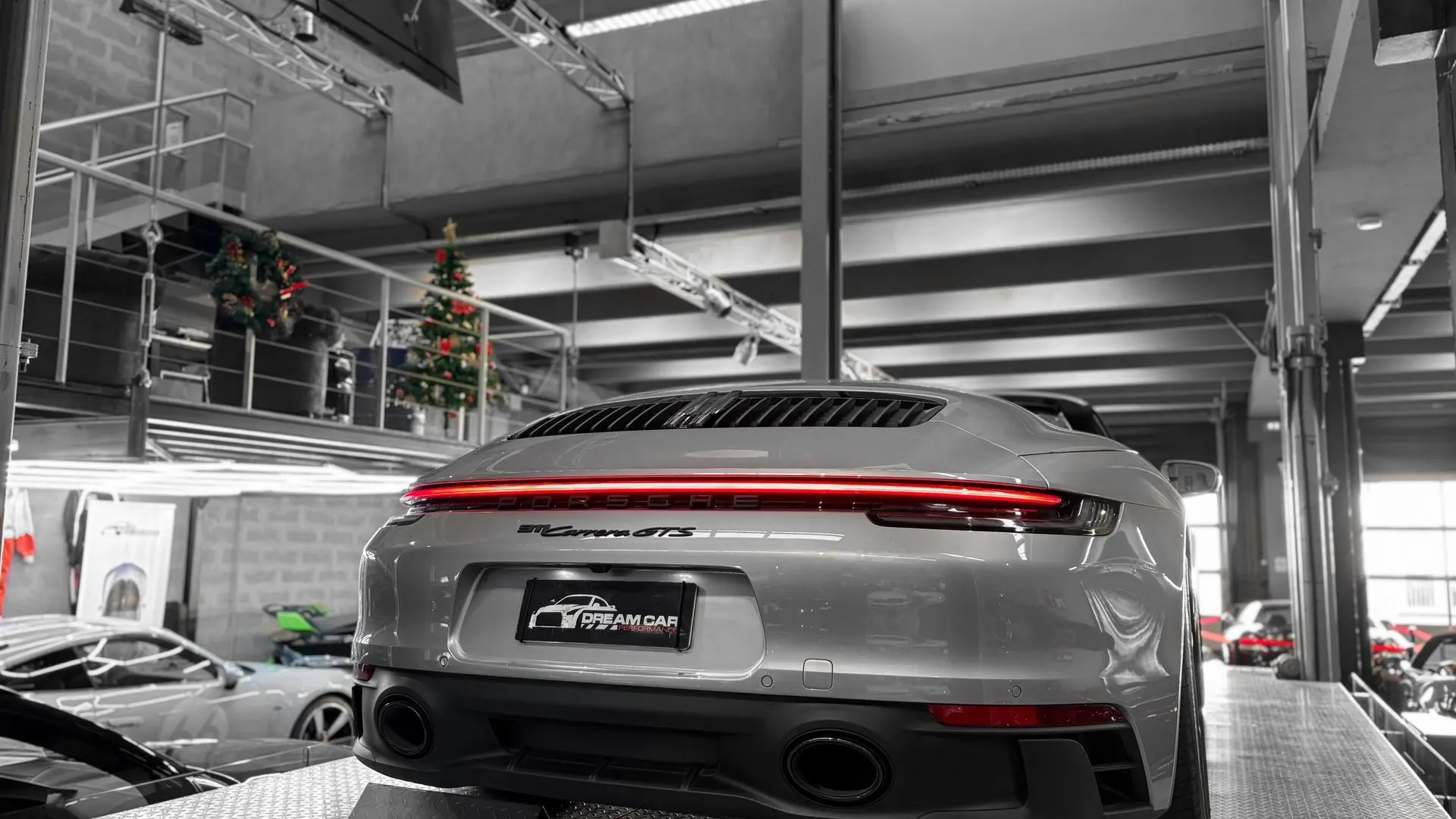 Porsche 992 — photo 8