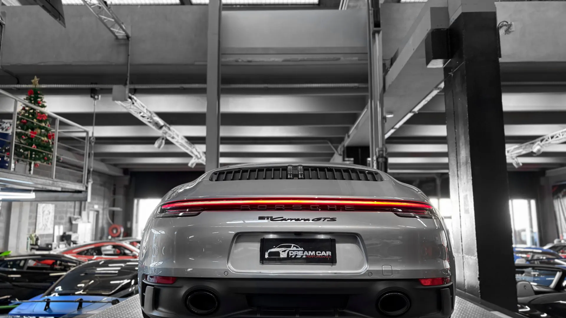 Porsche 992 — photo 19