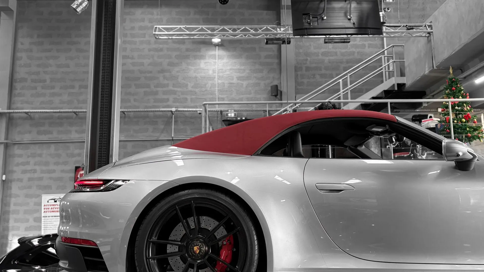 Porsche 992 — photo 10