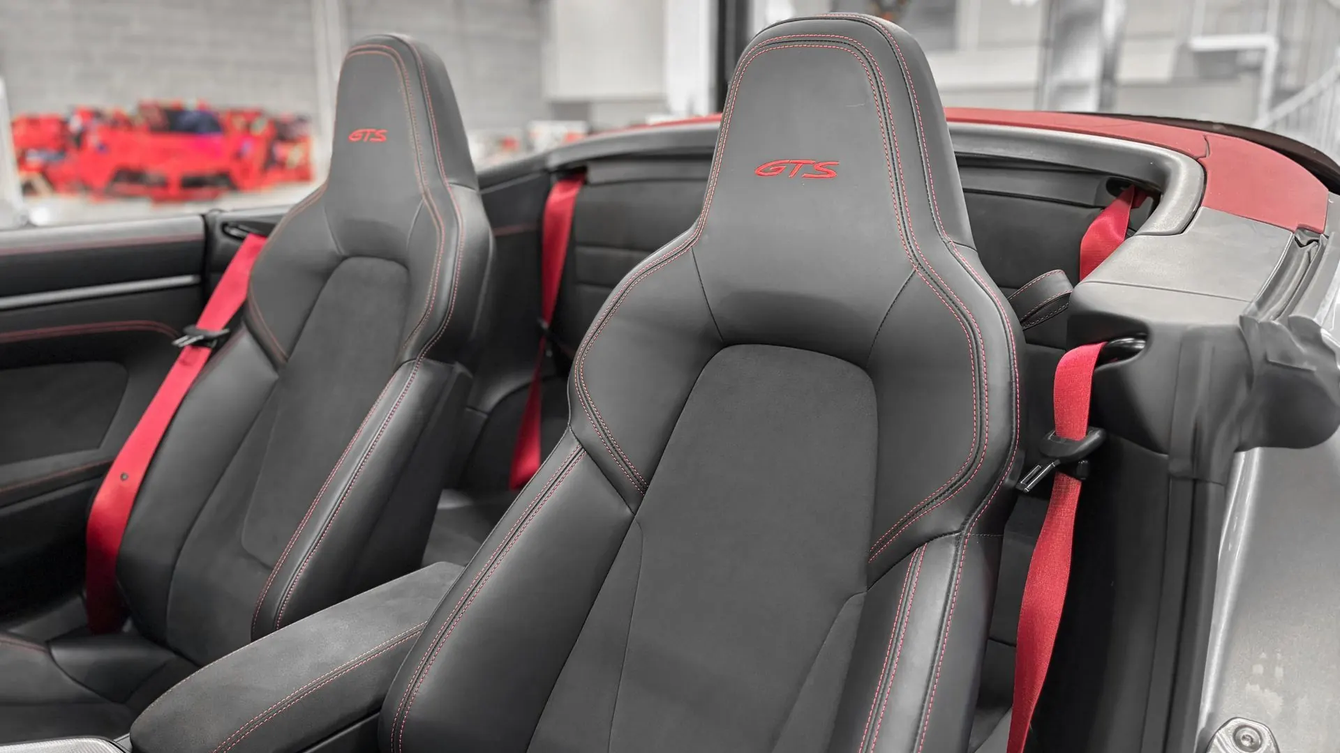Porsche 992 — photo 13