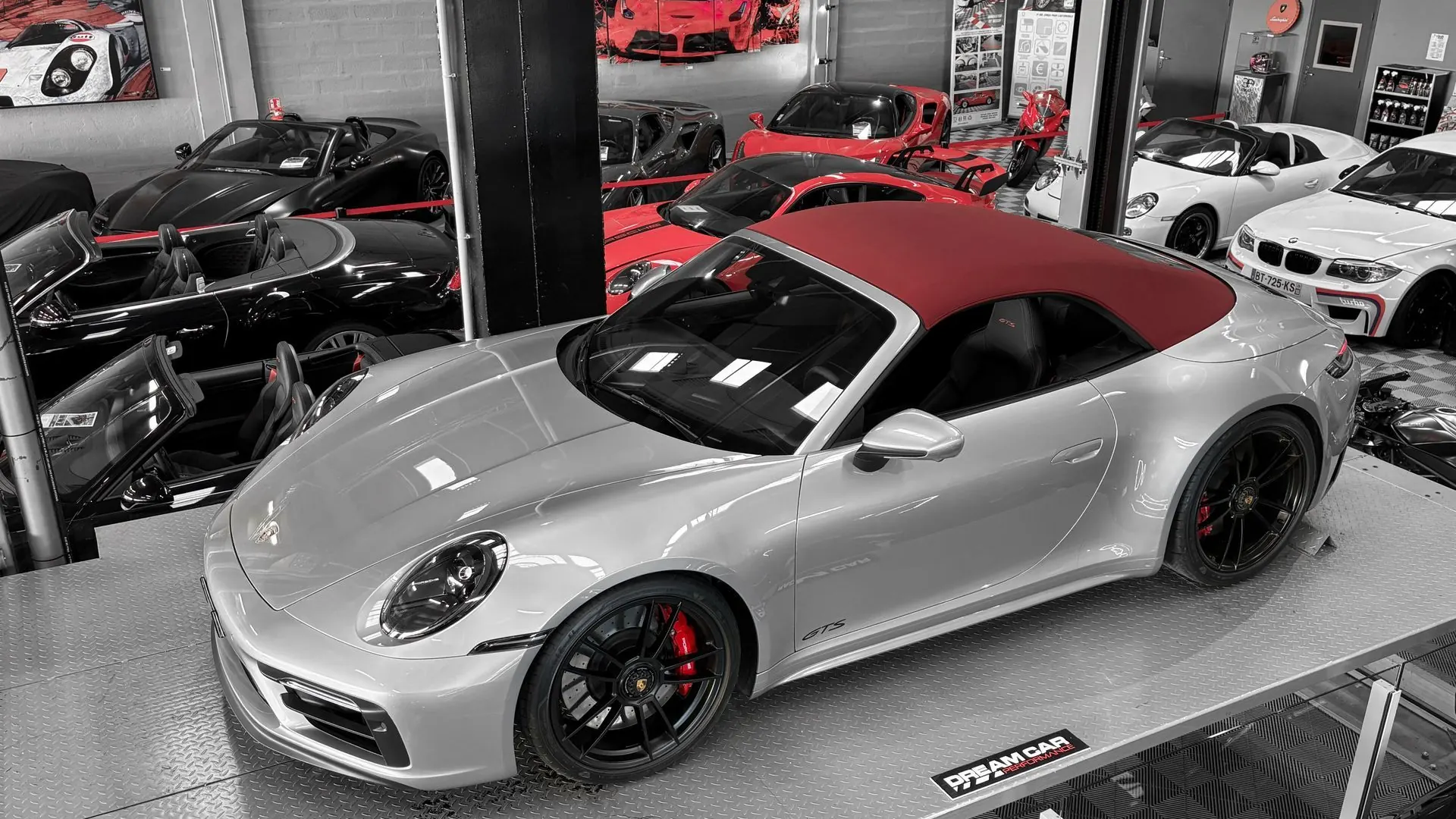 Porsche 992 — photo 2