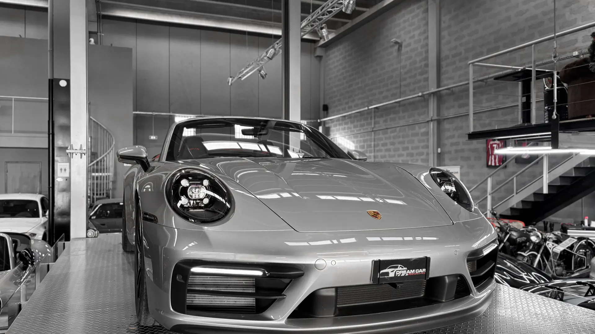 Porsche 992 — photo 7