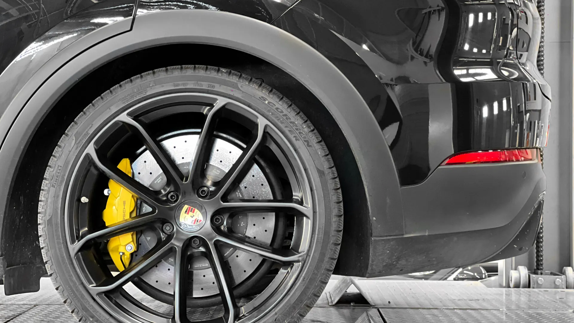 Porsche CAYENNE — photo 8