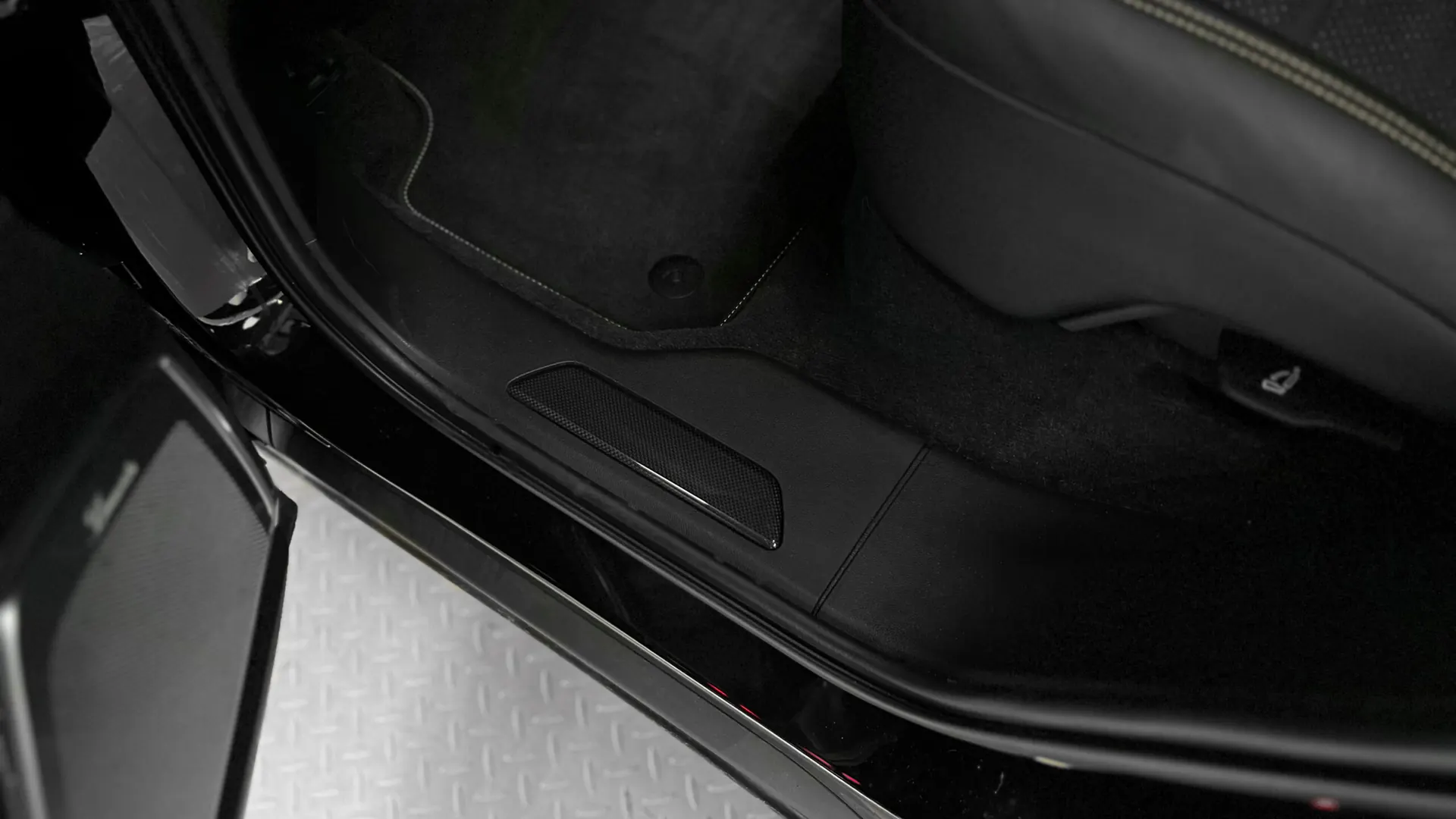 Porsche CAYENNE — photo 23